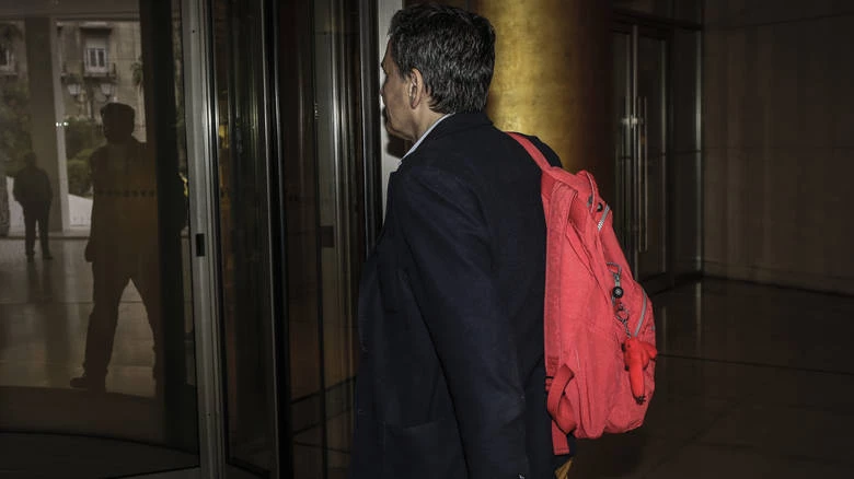 ΥΠΟΙΚ: Κανονικά η μείωση των συντάξεων το 2019, το αφορολόγητο από το 2020